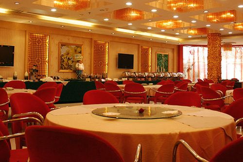 平顶山飞行皇冠假日酒店