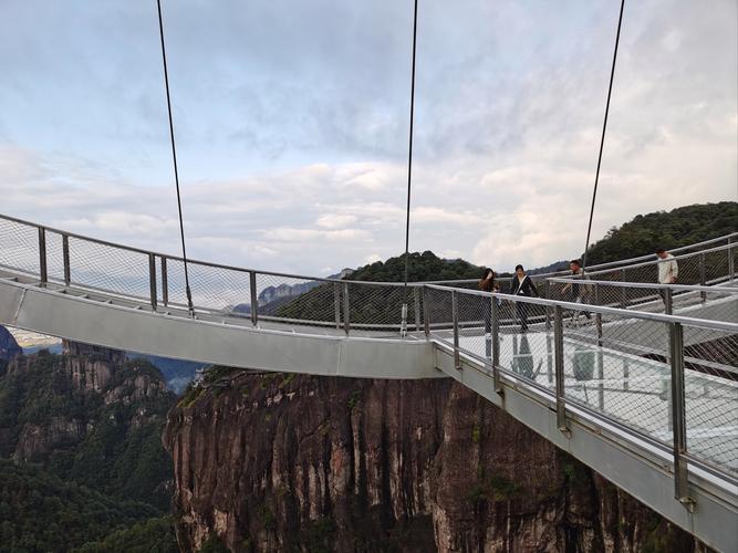 浙江哪里有玻璃栈道旅游景点