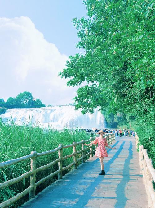 成都到黄果树瀑布自驾游