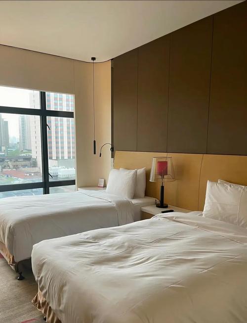 上海静安寺附近的酒店