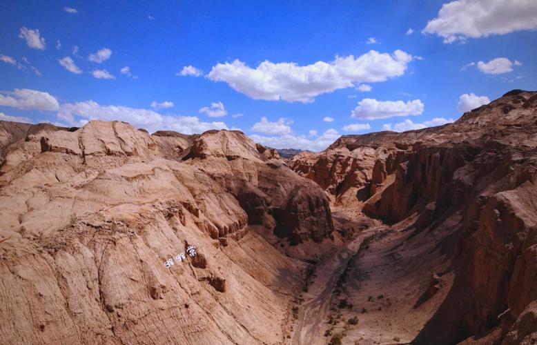 柴达木盆地旅游景点有哪些