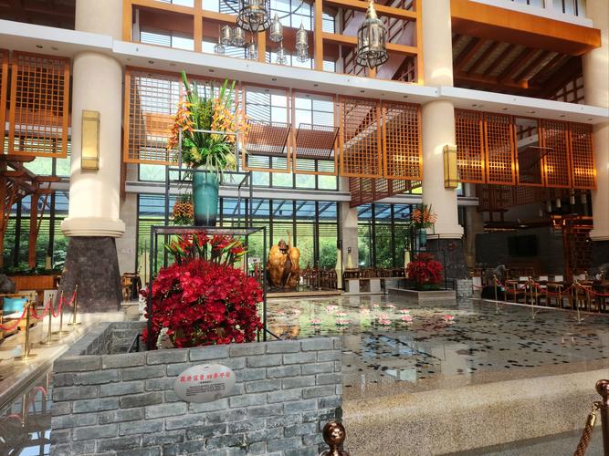 地派温泉度假酒店电话