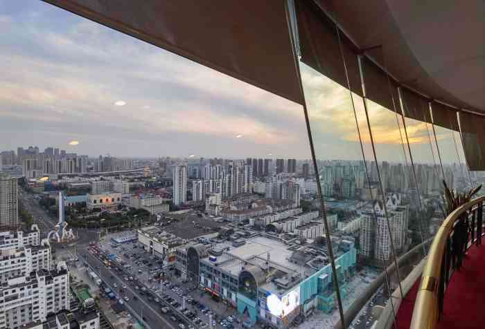 泰达中心酒店旋转餐厅