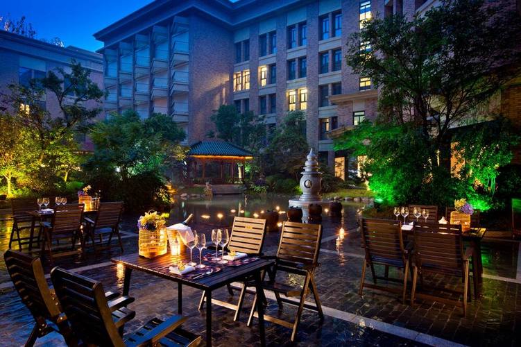 南京绿地御豪温泉酒店