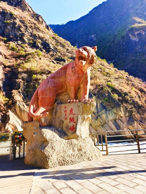 香格里拉虎跳峡 自驾游