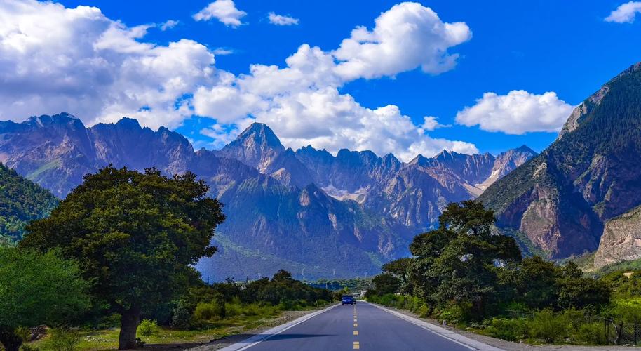 318国道川藏线自驾游