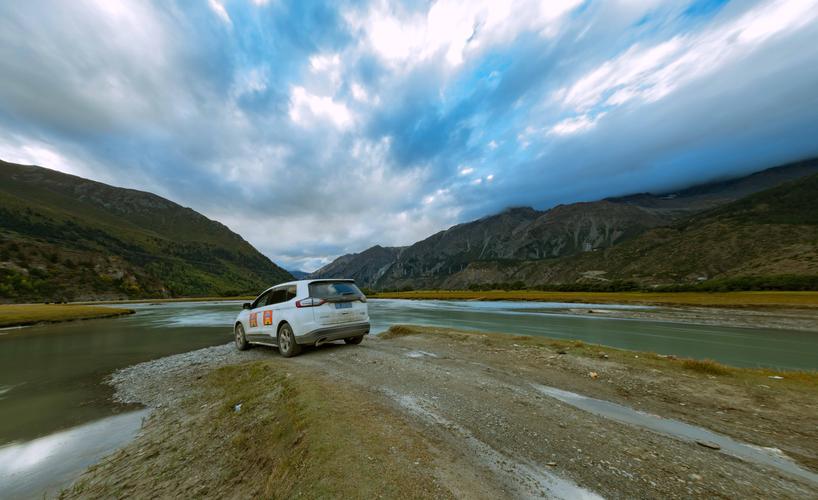 318国道川藏线自驾游