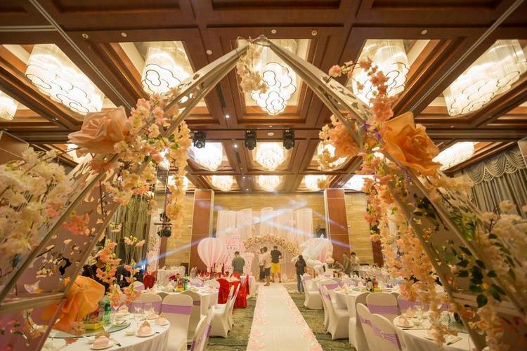 皇马假日海岛风情酒店