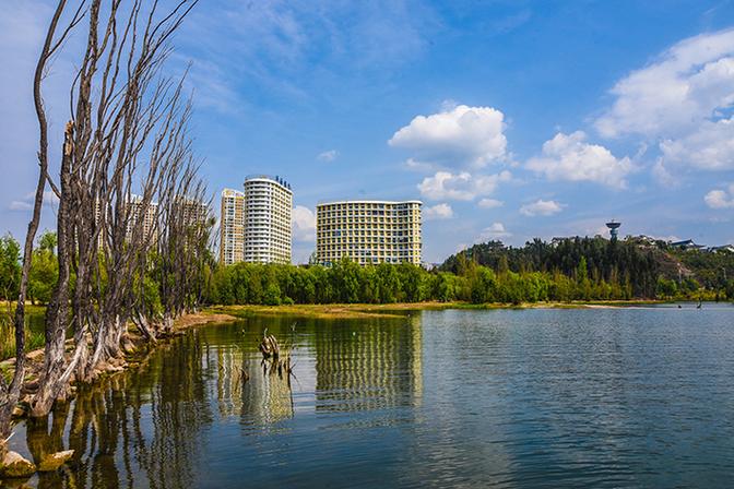 大理洱海龙湾假日酒店