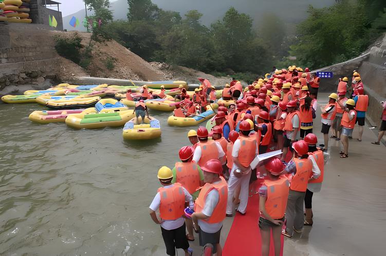 自驾游联盟漂流自驾游