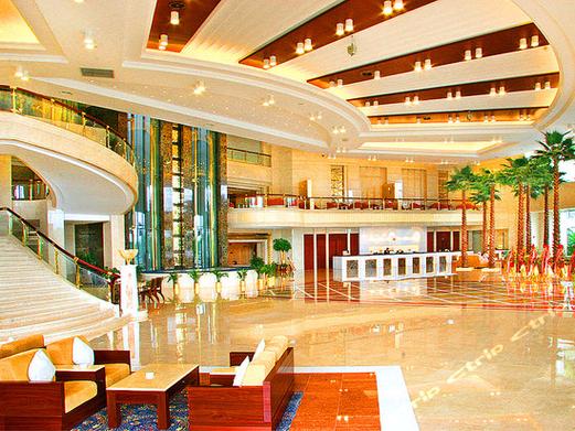 广州花都华钜君悦酒店