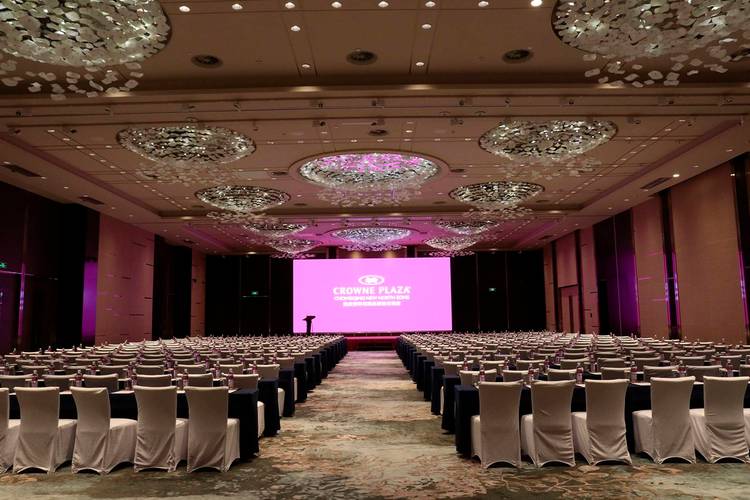 保利花园皇冠假日酒店