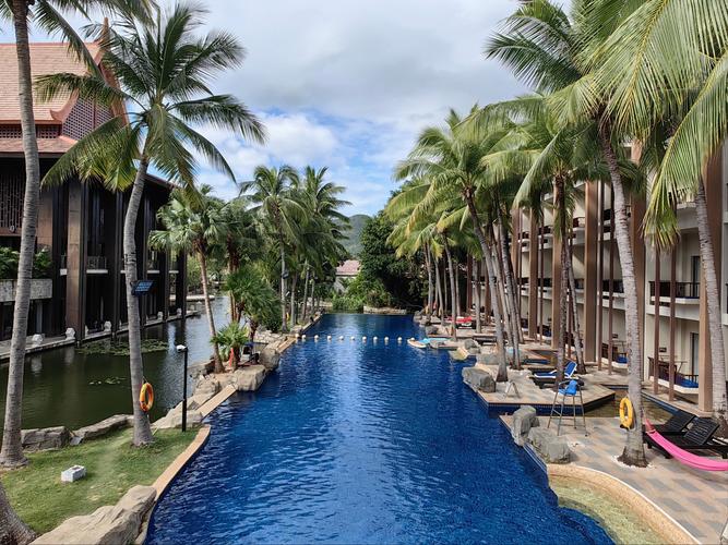 三亚湾铂尔曼度假酒店