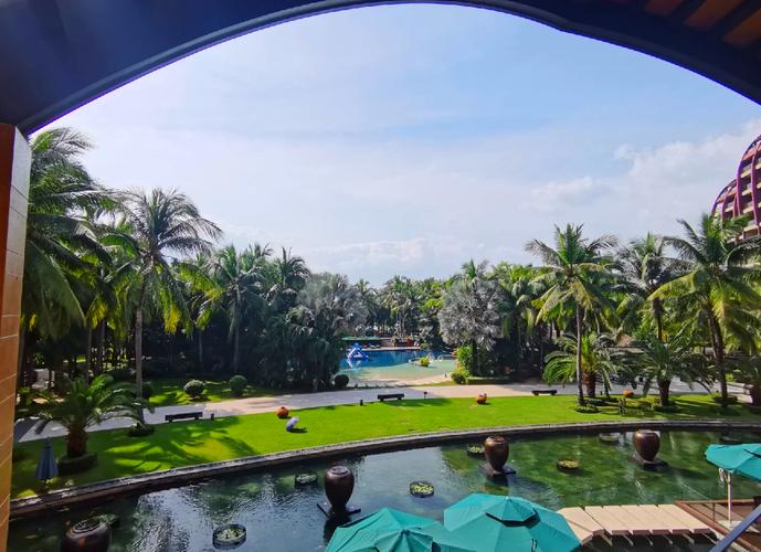 三亚湾铂尔曼度假酒店