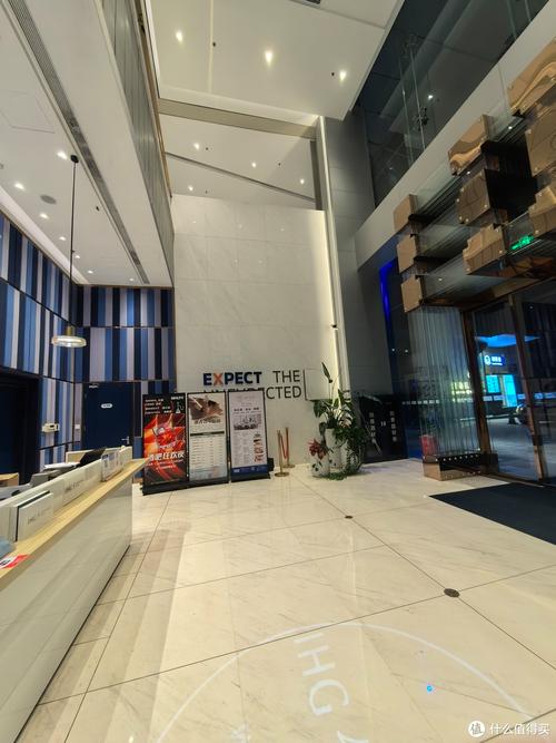 酒店入住时间最早几点