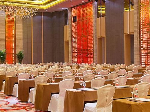 南阳森林半岛假日酒店