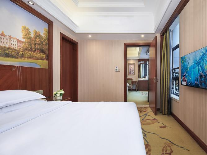 南宁火车站维也纳酒店