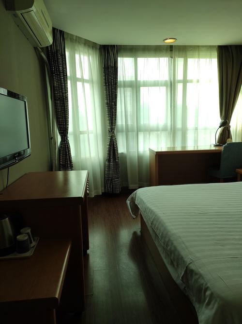 武昌火车站附近的酒店