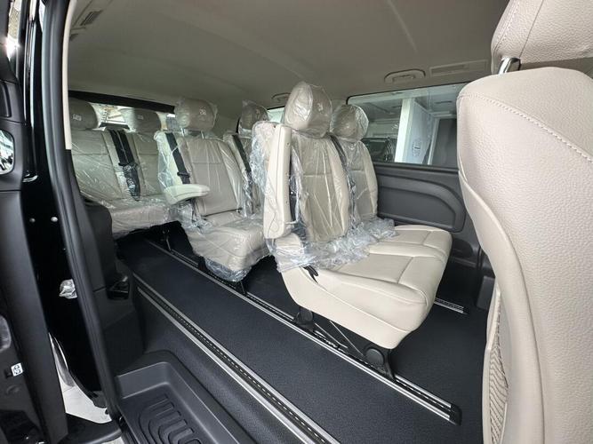 威霆商务车自驾游内蒙