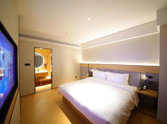 重庆解放碑步行街酒店