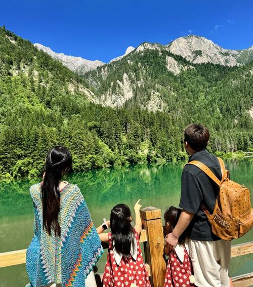 四川境内带小孩自驾游