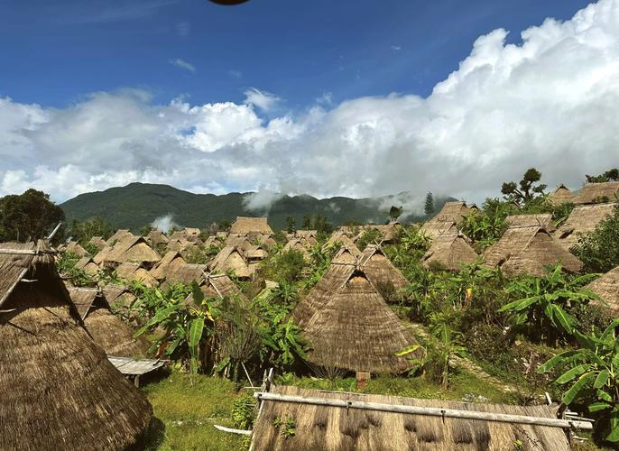 翁丁古寨可以自驾游吗