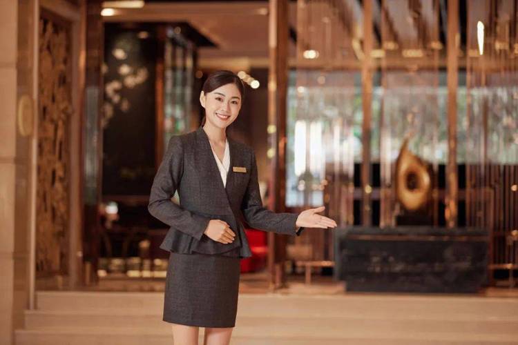 酒店前台应对无赖客人