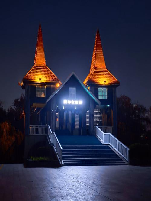 六安曙光铂尊酒店地址