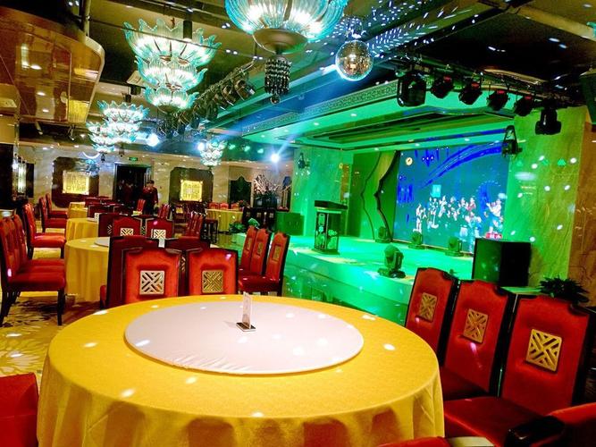 武汉宝丰路艳阳天酒店