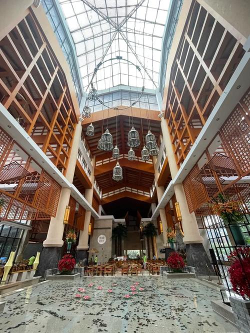 龙门地派温泉度假酒店