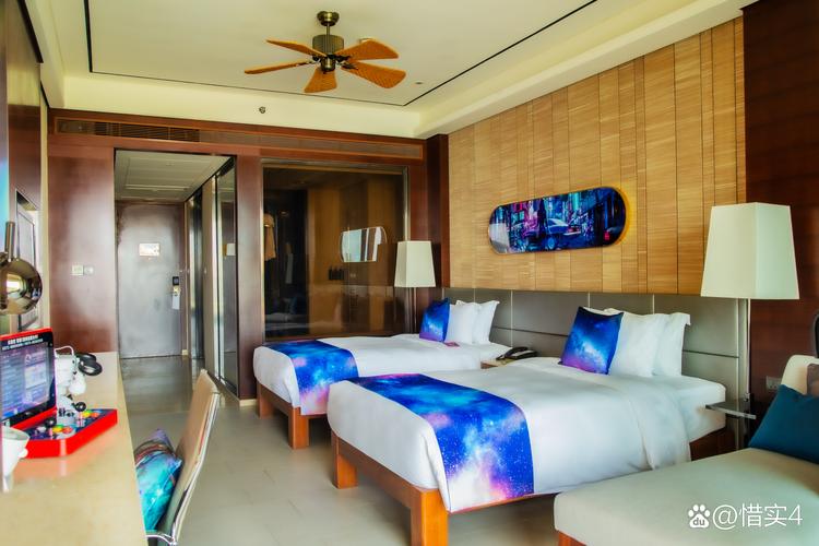 三亚中心皇冠假日酒店