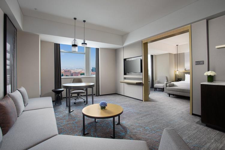 上海复旦皇冠假日酒店