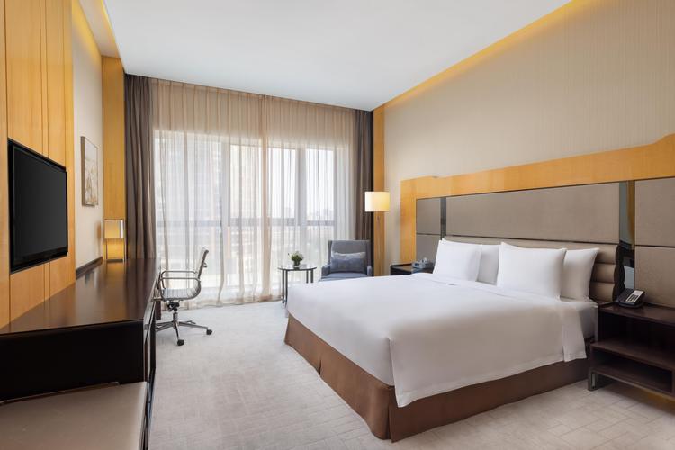 北京丽都皇冠假日酒店