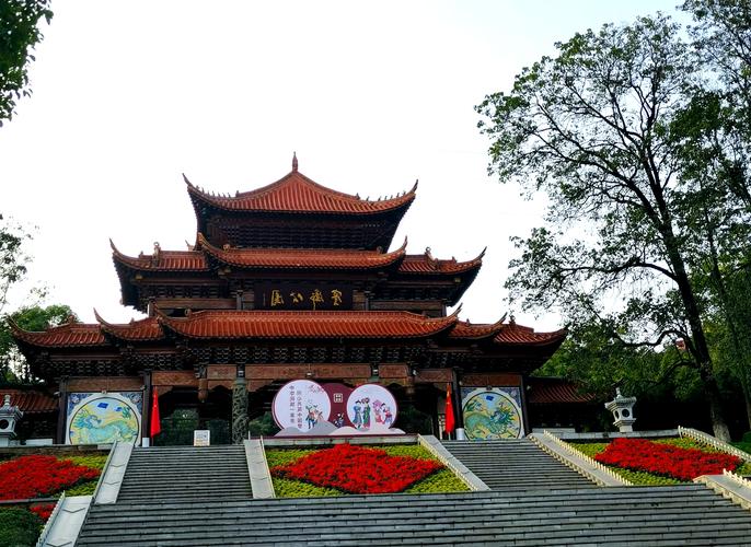 云南曲靖旅游景点有哪些