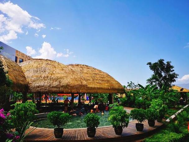 元谋凤凰山温泉酒店