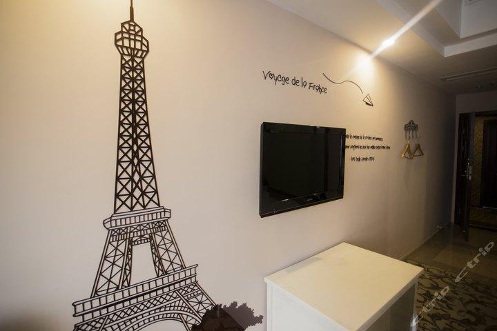 泸州雪梨树主题酒店