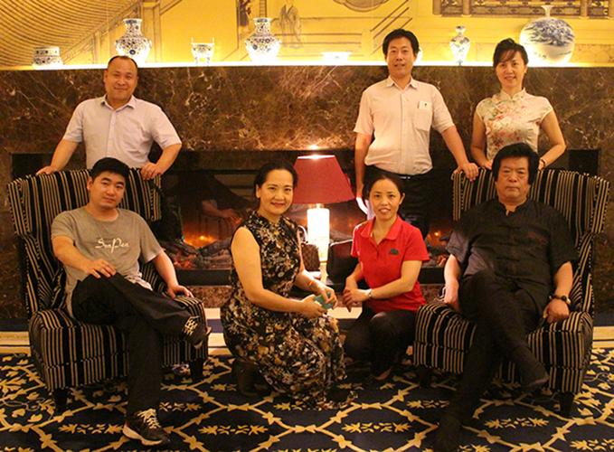 盘古七星酒店董事长