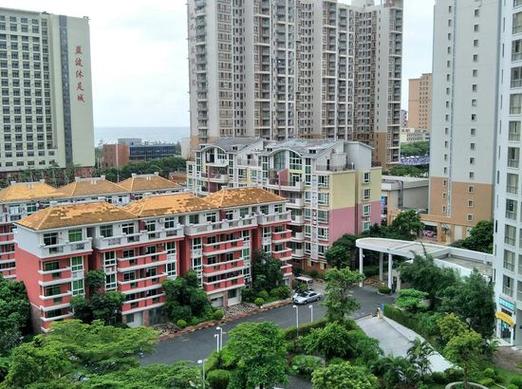 闸坡大角湾附近酒店