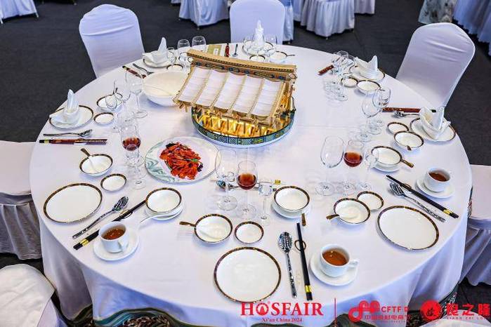 五星级酒店摆台视频