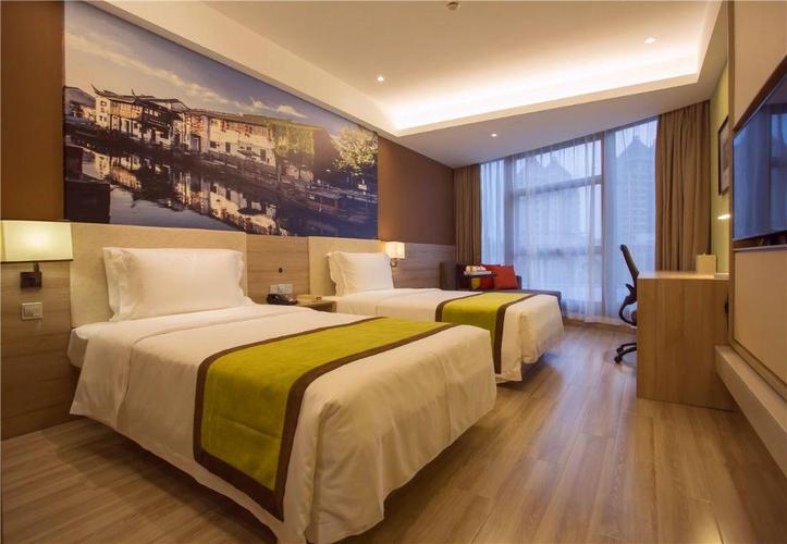 苏州李公堤亚朵酒店