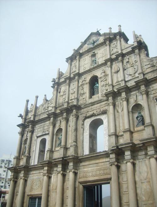 澳门大三巴牌坊附近景点