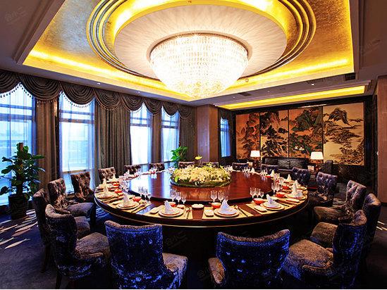 典雅华美达广场酒店