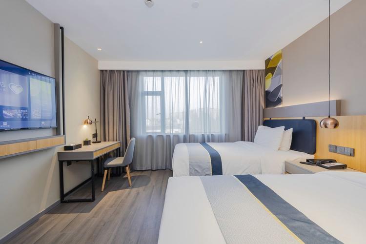 上海外高桥附近酒店