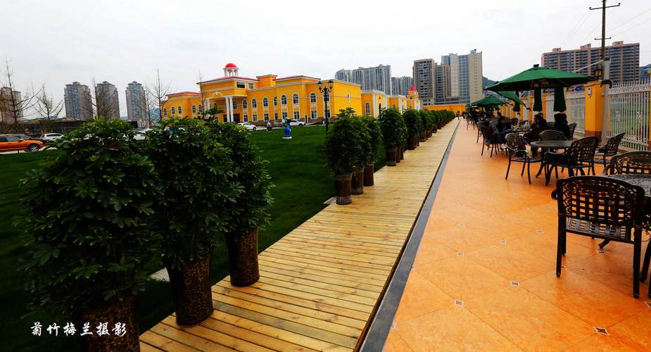 南部县德意千禧酒店