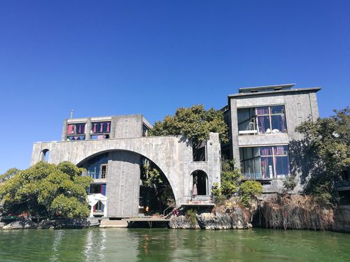 千里走单骑艺术酒店