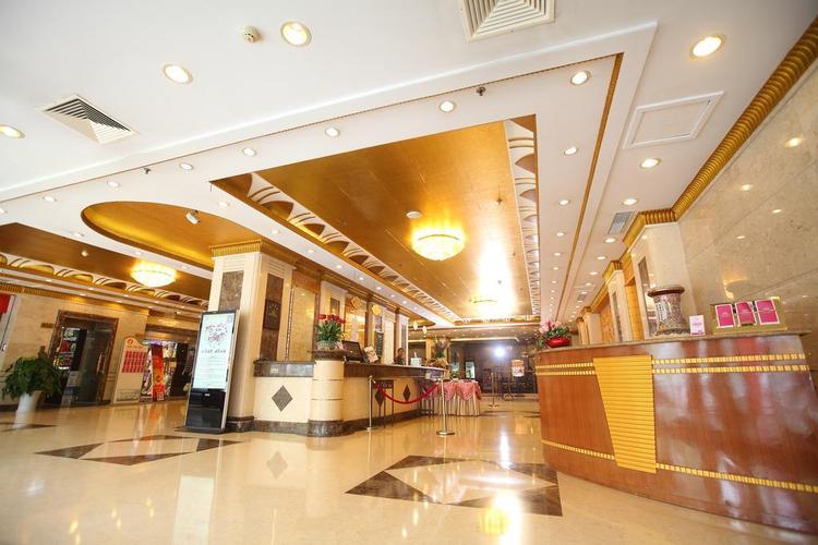 青岛山孚大酒店电话