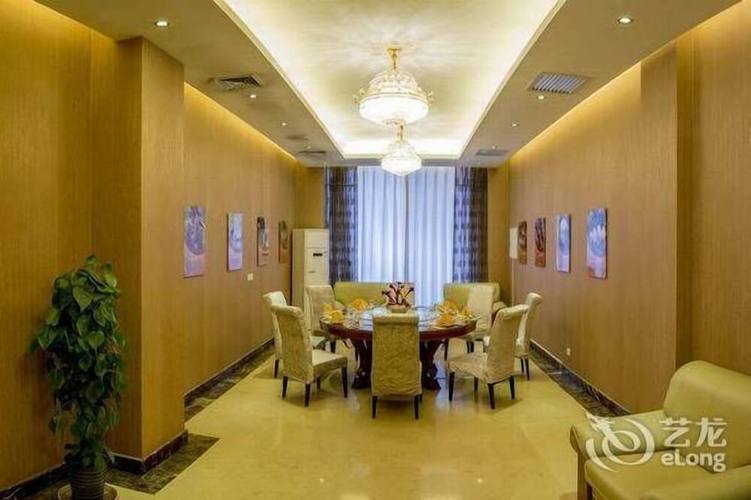 承德盛华大酒店电话