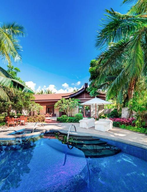 瑞吉酒店三亚亚龙湾