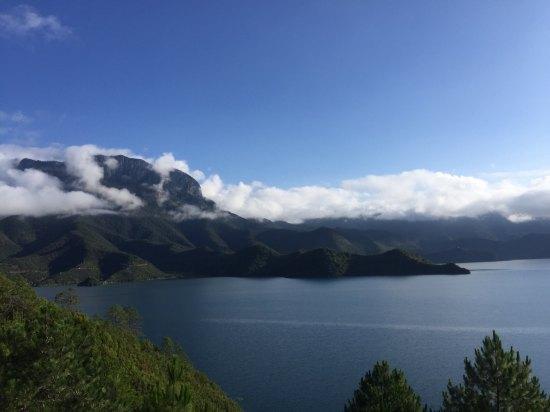 泸沽湖银湖岛大酒店