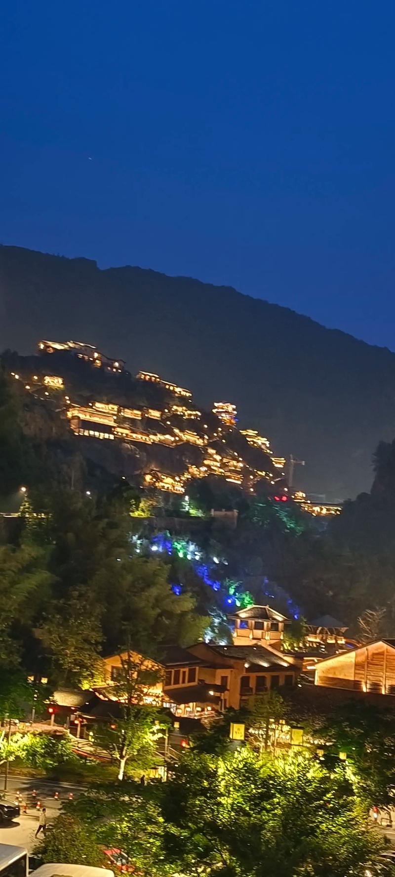 江西附近省的旅游景点